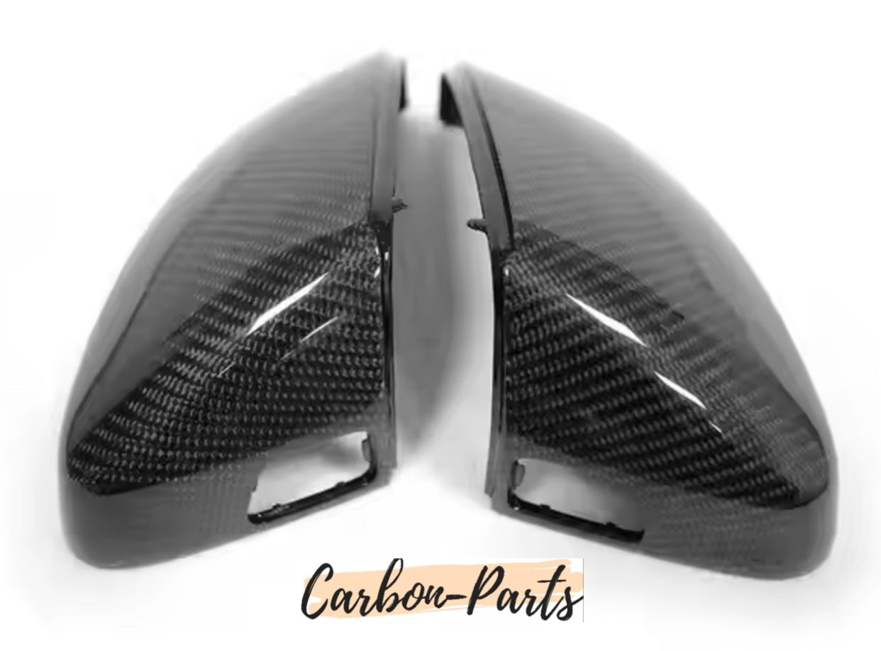 Echt-Carbon Spiegelkappen für Audi S3 8V – verfügbar mit Side Assist Loch.