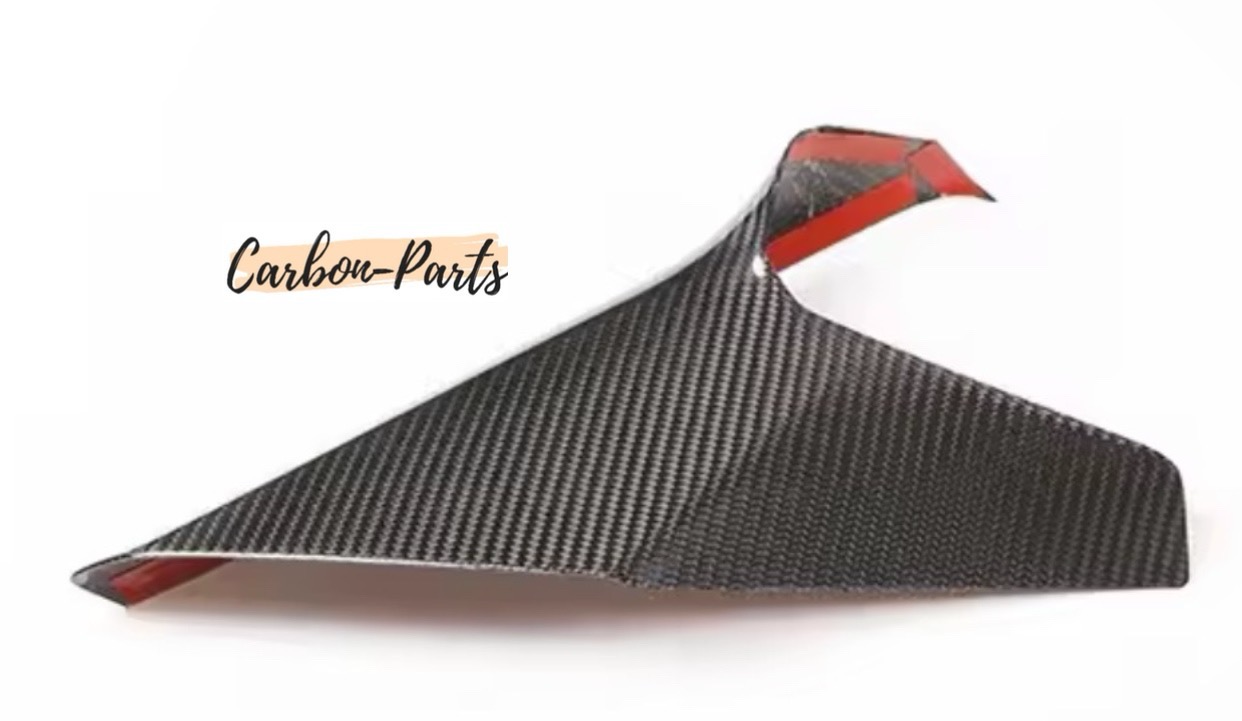 Exklusive Carbon-Mittelkonsolen-Abdeckung für die Toyota Supra A91 Edition.