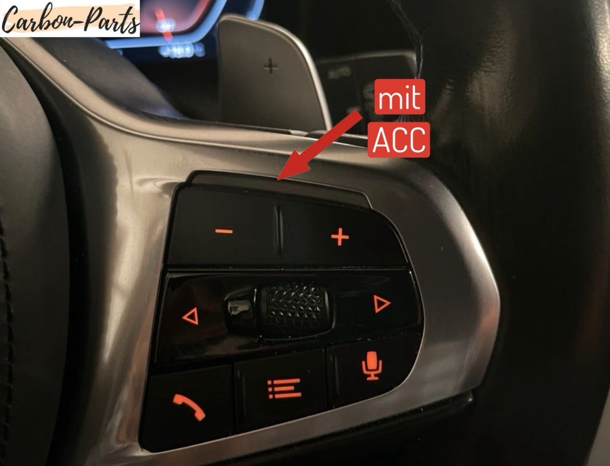 Einfache Montage des Carbon-Covers durch passgenaues Aufkleben am BMW Lenkrad.