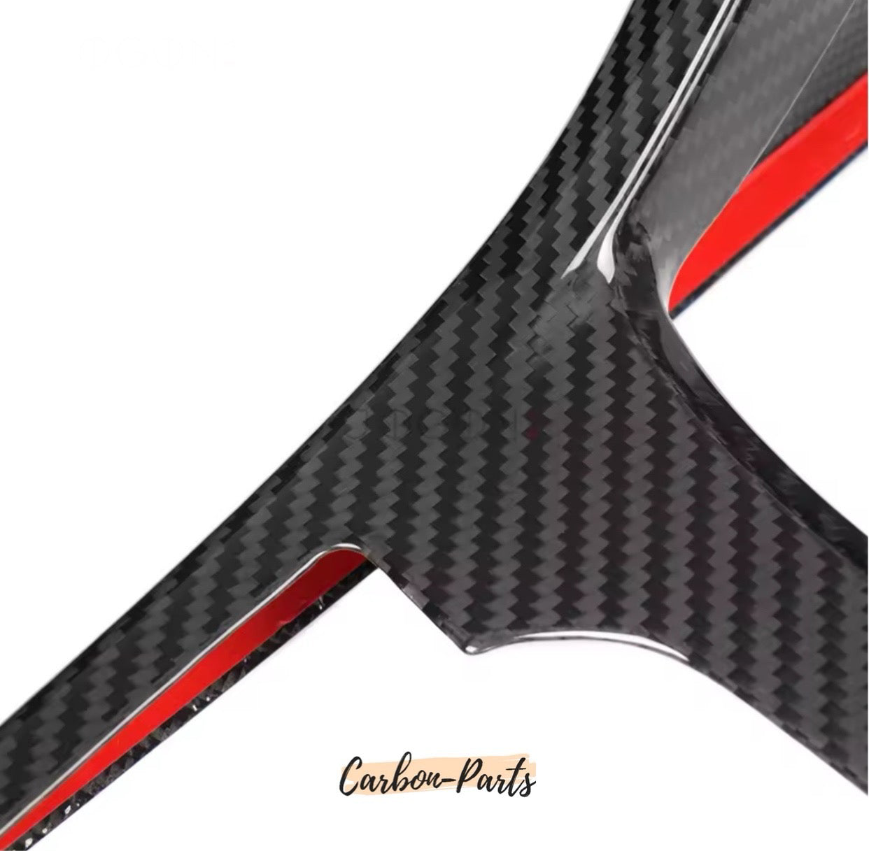 Detailansicht der 3K Sichtcarbon-Struktur für das Hyundai i30 N Cockpit.