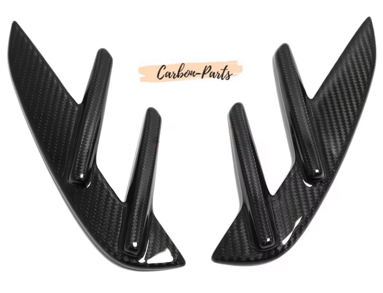 Optischer Vergleich: Standard Kotflügel-Blenden vs. Echt-Carbon Upgrade am BMW M.