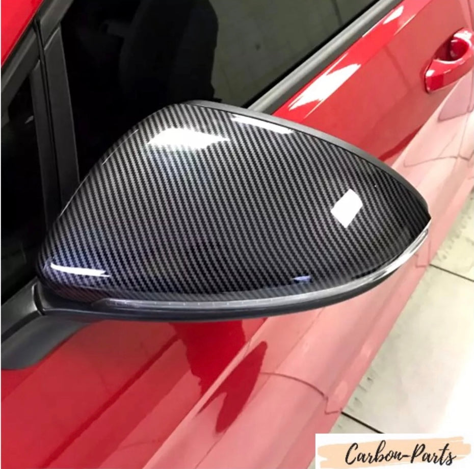 Carbon-Optik Spiegelkappen als sportliches Upgrade für VW Golf 7 GTE und GTD.